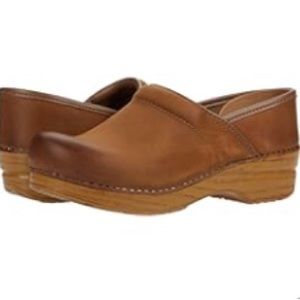 Dansko Profesional Clog, Honey Burnished